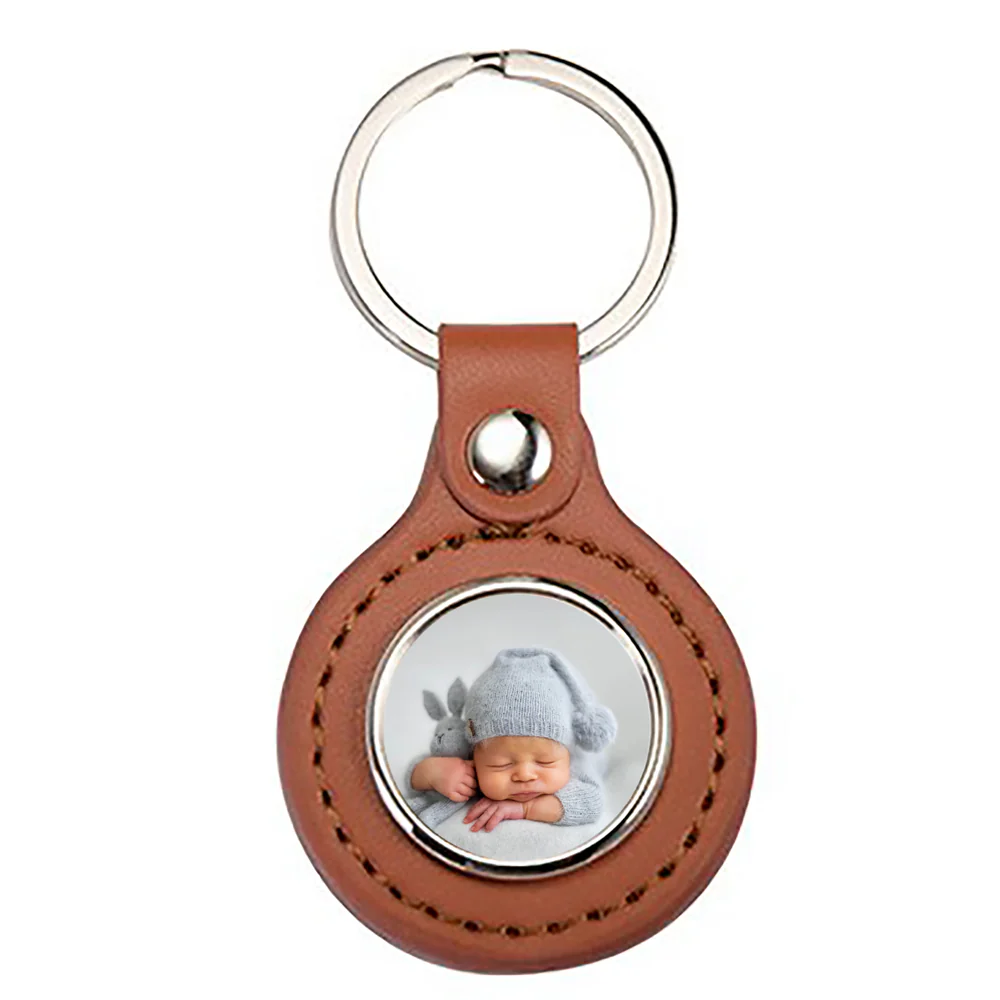 Breloc piele cu pandantiv metalic